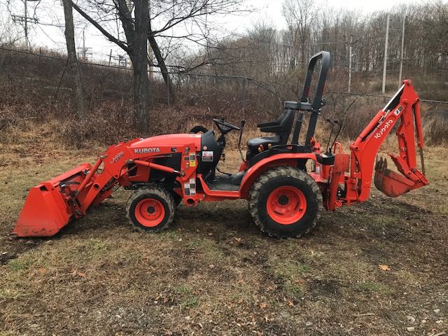 B2601HSD W/ LOADER & BACKHOE  **SOLD**